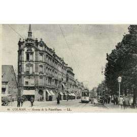CPA - Colmar - Avenue de la...