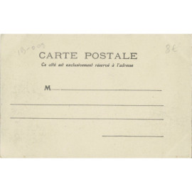 CPA - Bugeat - Place de L'Eglise