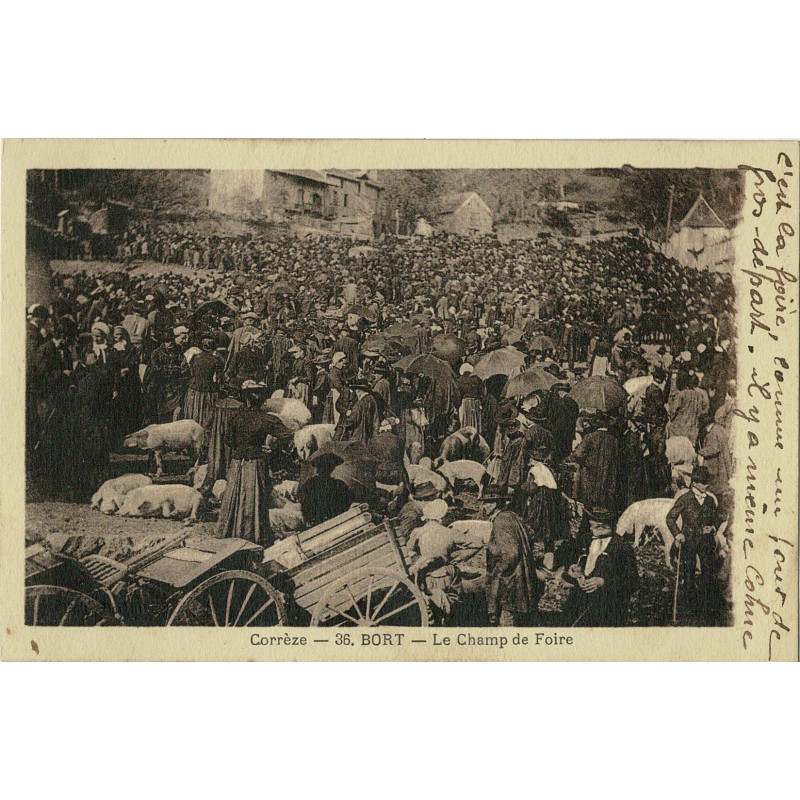 CPA - Bort - Le Champ de Foire