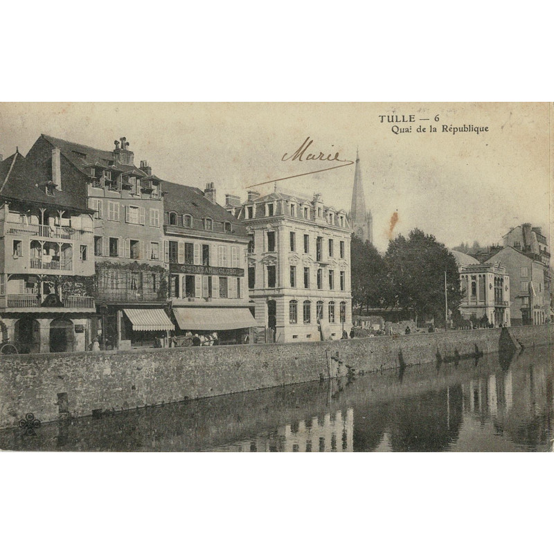 CPA - Tulle - Quai de la République