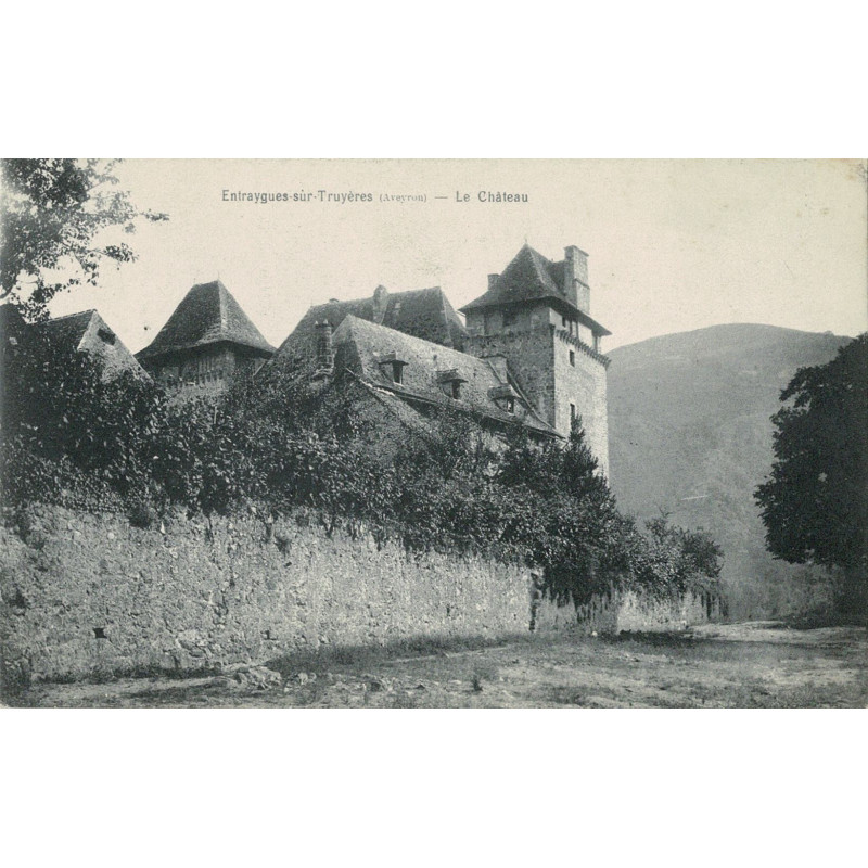 CPA - Entraygues-sur-Truyère - Le Château