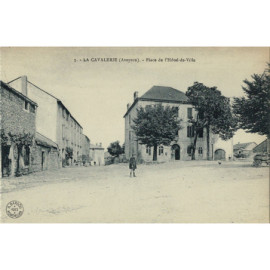 CPA - La cavalerie - Place...