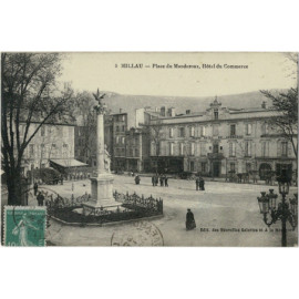 CPA - Millau - Place du...