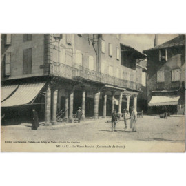 CPA - Millau - Le Vieux Marché