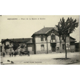 CPA - Ornaisons - Place de...