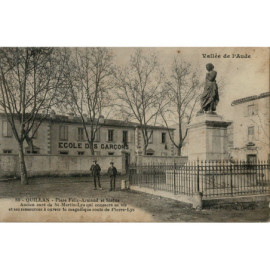 CPA - Quillan - Place...