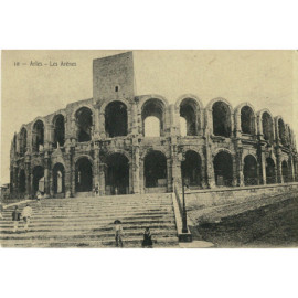 CPA - Arles - Les Arènes