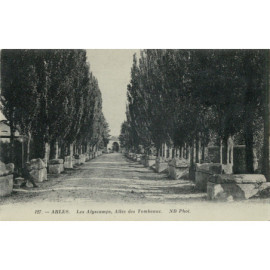 CPA - Arles - Les Alyscams...