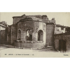 CPA - Arles - Le Palais de...