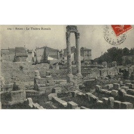 CPA - Arles - le Théâtre...