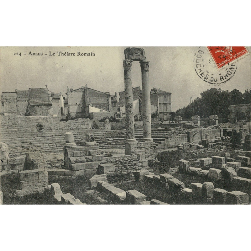 CPA - Arles - le Théâtre Romain p