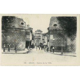 CPA - Arles - Entrée de la...