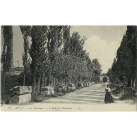 CPA - Arles - Les Alyscams...