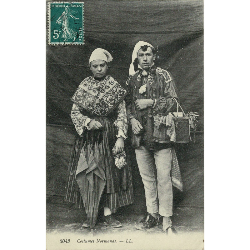 CPA - Costumes Normands - 1916