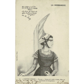 CPA - Coiffes D'Hier - Falaise