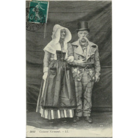 CPA - Costumes Normands