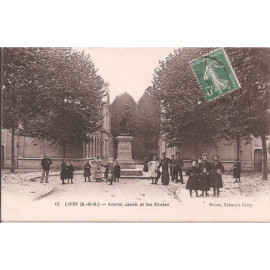 CPA - Livry - L'Amiral...