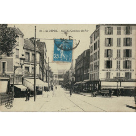 CPA - Saint-Denis - Rue du...