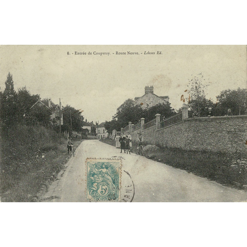CPA - Entrée de Coupvray - Route Neuve