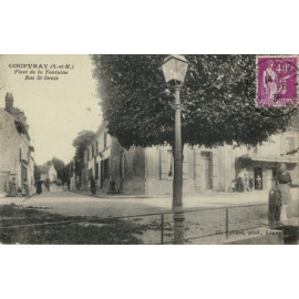 CPA - Coupvray - Place de...