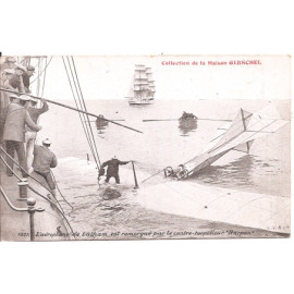 CPA - L'Aéroplane de Latham...