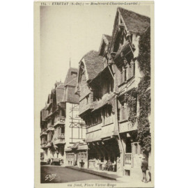 CPA - Etretat - Boulevard...