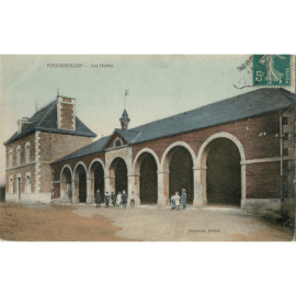 CPA - Fougerolles - Les Halles