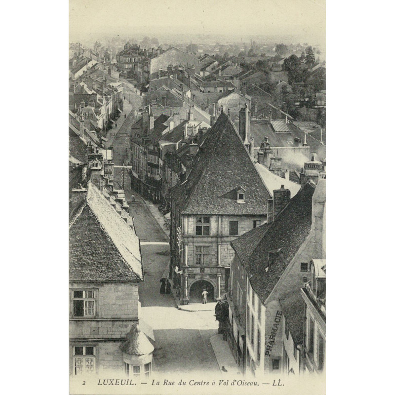 CPA - Luxeuil - La Rue du Centre