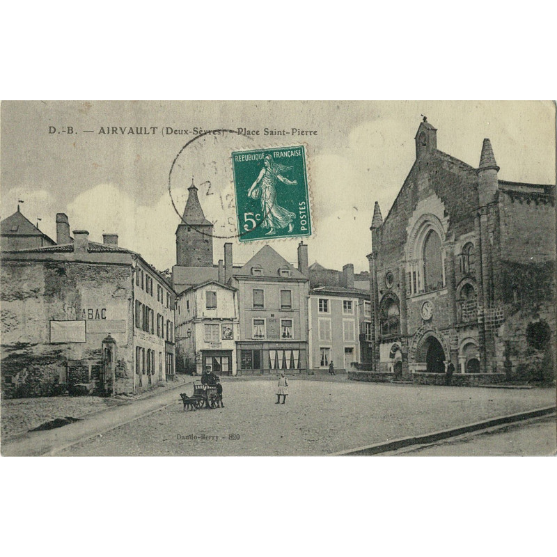 CPA - Airvault-Place Saint-Pierre