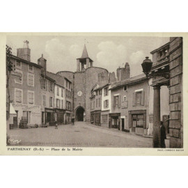CPA - Parthenay - Rue de la...