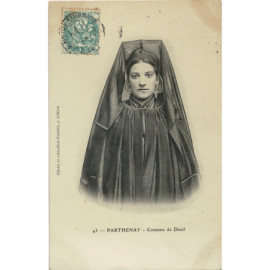CPA - Parthenay - Costume...