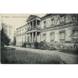 CPA - Niort - Préfecture...